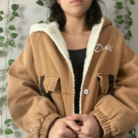 Fuzzy Retro Jacket - Picture 3 of 4